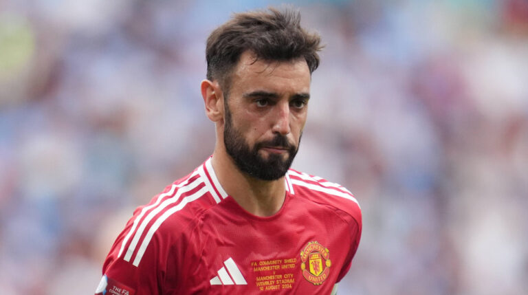 Captain Bruno Fernandes States What Man UTD Must Do For Their New Manager